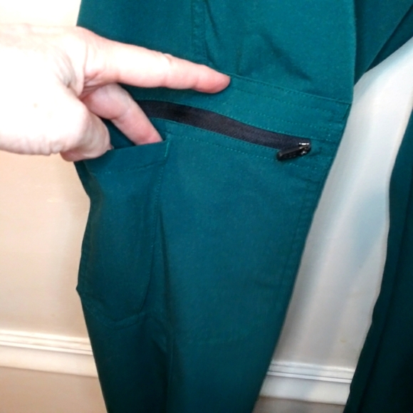 Figs Cairo Women's Evergreen Elastic Waist With Button/Zipper Skinny Scrub Pants - Picture 5 of 13